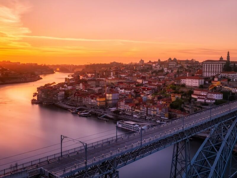 İzmir Hareketli Portekiz Turu (4 Gece Konaklama)
