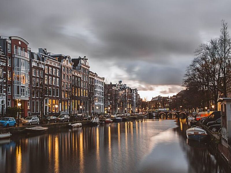 Ankara`Dan Benelüx & Paris & Köln Turu SunExpress Havayolları ile 7 gece