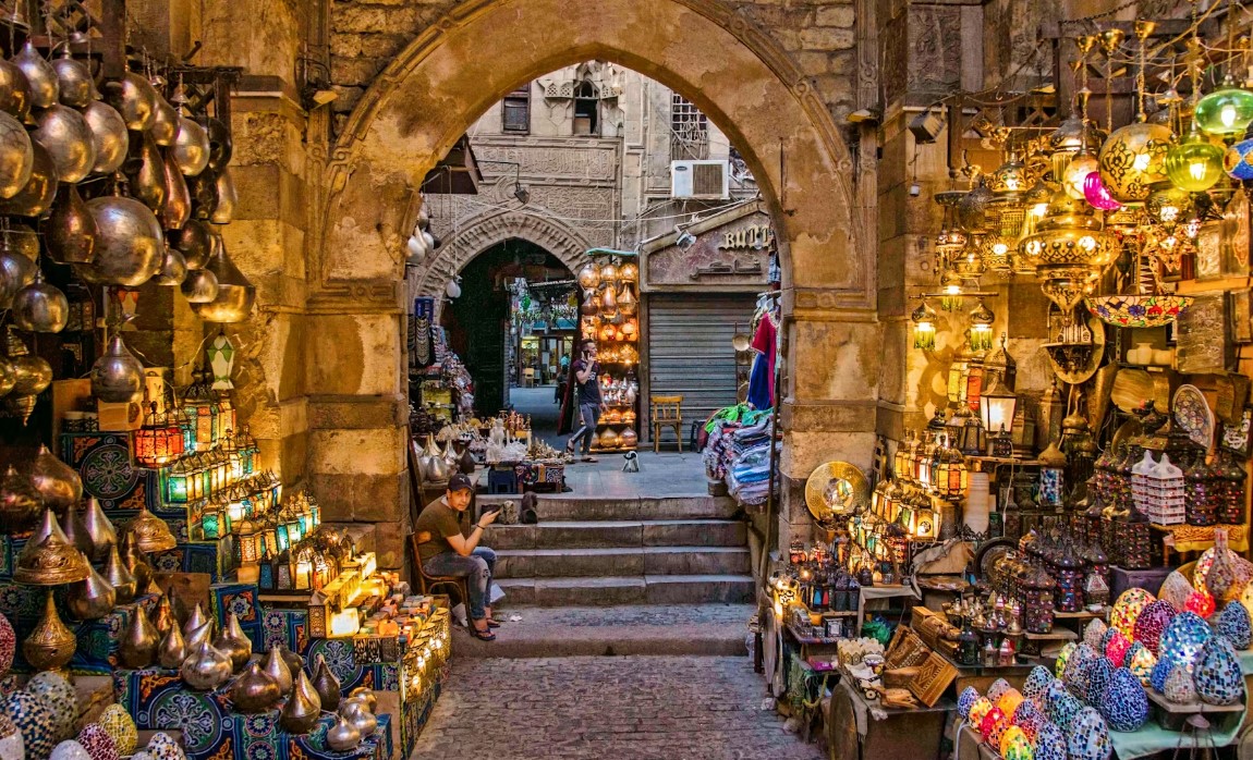 İzmir Hareketli İskenderiye ve Kahire Sömestr Özel