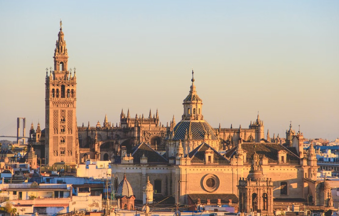 Sevilla Turu Pegasus Havayolları ile 3 Gece