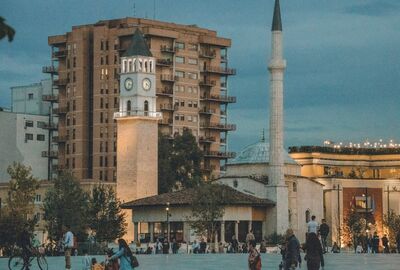 İzmir Çıkışlı Kosovalı Baştanbaşa Balkan Turu Air Albania Havayolları İle Extra Turlar ve Akşam Yemekleri Dahil