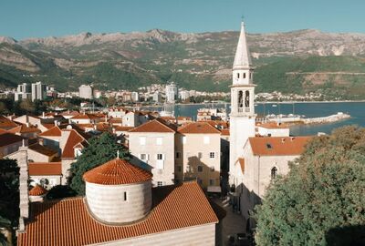 İzmir Çıkışlı Kosovalı Büyük Balkan Turu Air Albania Havayolları İle Extra Turlar ve Akşam Yemekleri Dahil