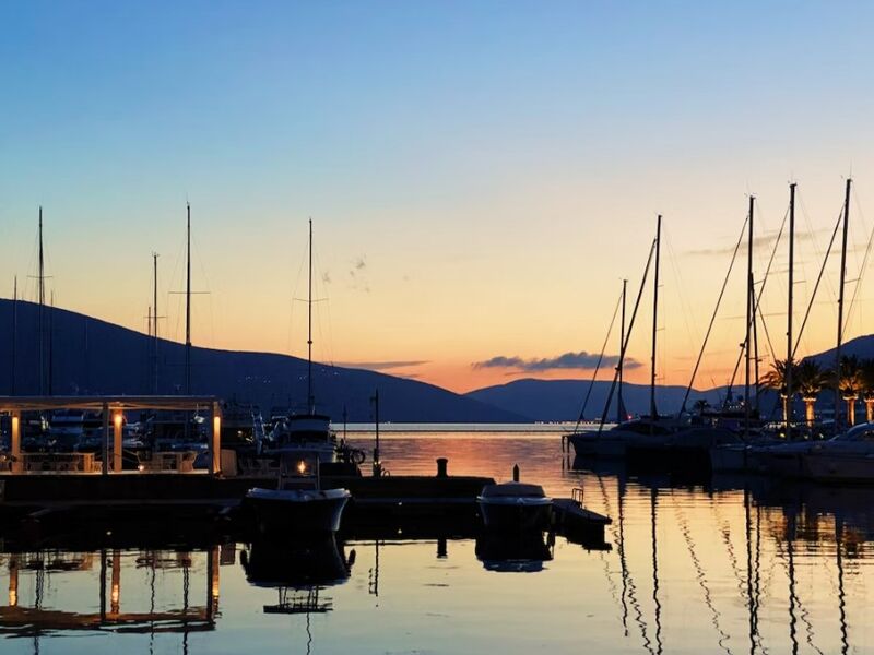 İzmir - Budva Sunexpress Hava Yolları Özel Seferi ile 3 Gece 4 Gün 28 Ekim Özel