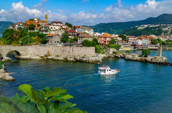 İzmir Çıkışlı Rüya Gibi Doğu Karadeniz Batum Turu (5 Gece Otel Konaklamalı)