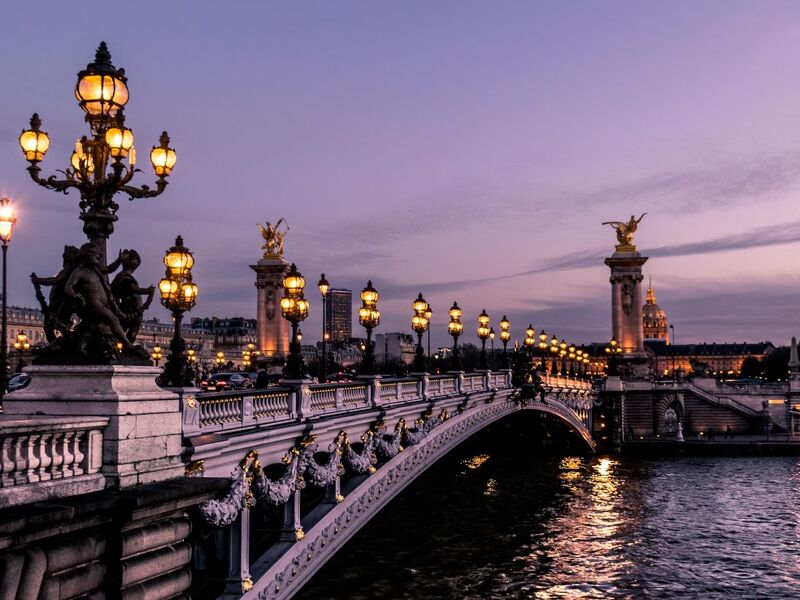 Paris & Disneyland Pegasus Hava Yolları ile 3 Gece