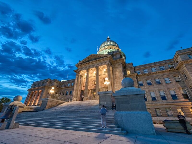 Otobüs İle Balkan Üçgeni Turu Ekstra Turlar Akşam Yemekleri ve Yunan Tavernası Dahil 4 Gece 5 Gün 2025