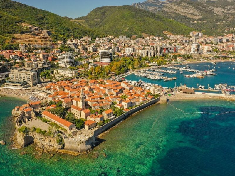 Comfort Balkanlar Pegasus Hava Yolları İle 7 Gece & 8 Gün Ekstra Turlar Ve Akşam Yemekleri Dahil SKP - BEG